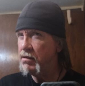 Meet your Posher, Hoolie